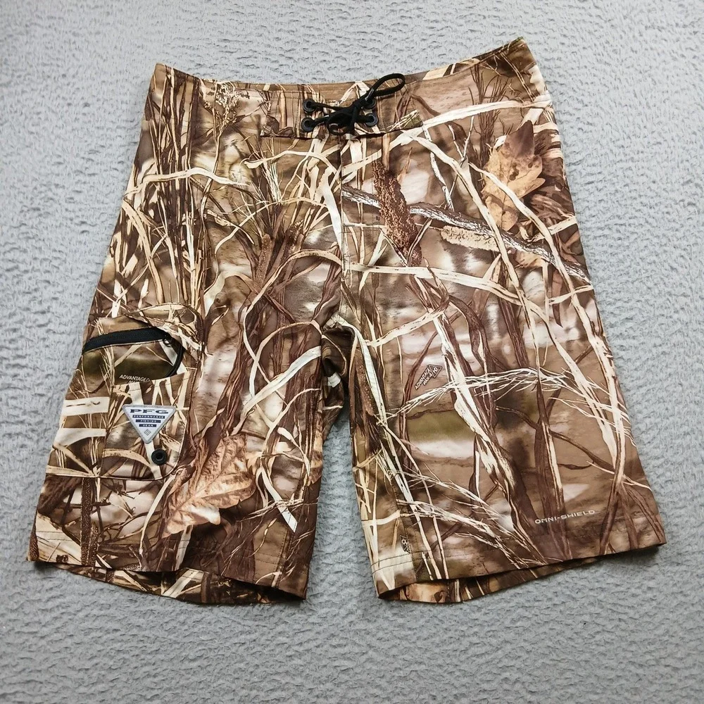 Columbia PFG Fishing Shorts Men's 32 RealTree Camo Omni-Shield Performance Cargo